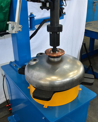 Automatische verticale druk naad lassen machine AC220V 5060Hz / 60Hz Las Manipulator