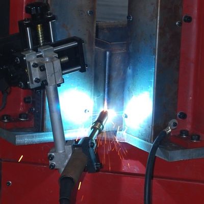 1000 kg elektrische automatische op maat gemaakte lasmachine zware AC 220V 50Hz spanning