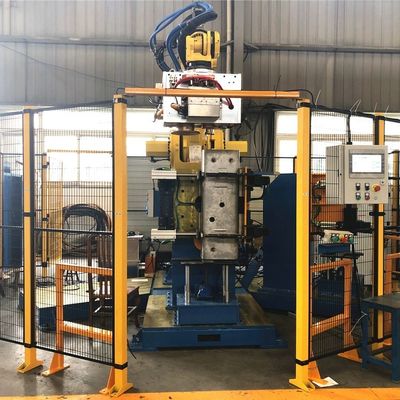 Productielijn voor automatische robotlassen voor de fabricage van brandstoftank